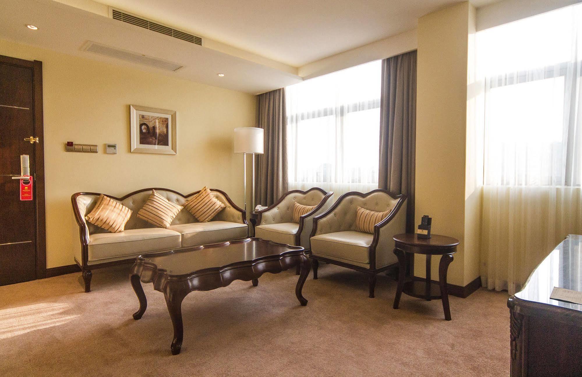 Tang Palace Hotel Accra Eksteriør bilde