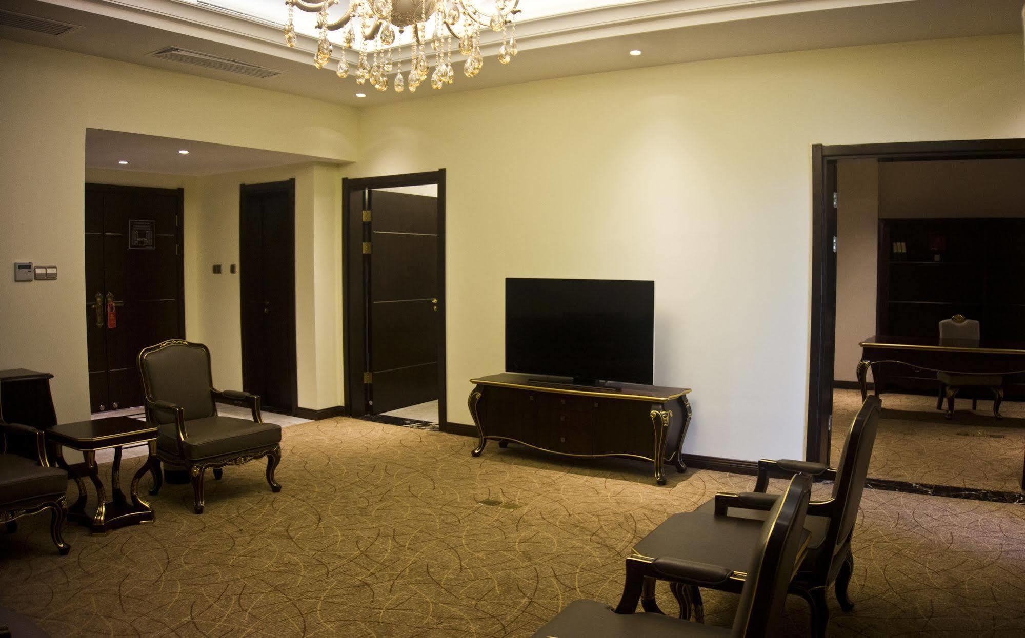 Tang Palace Hotel Accra Eksteriør bilde